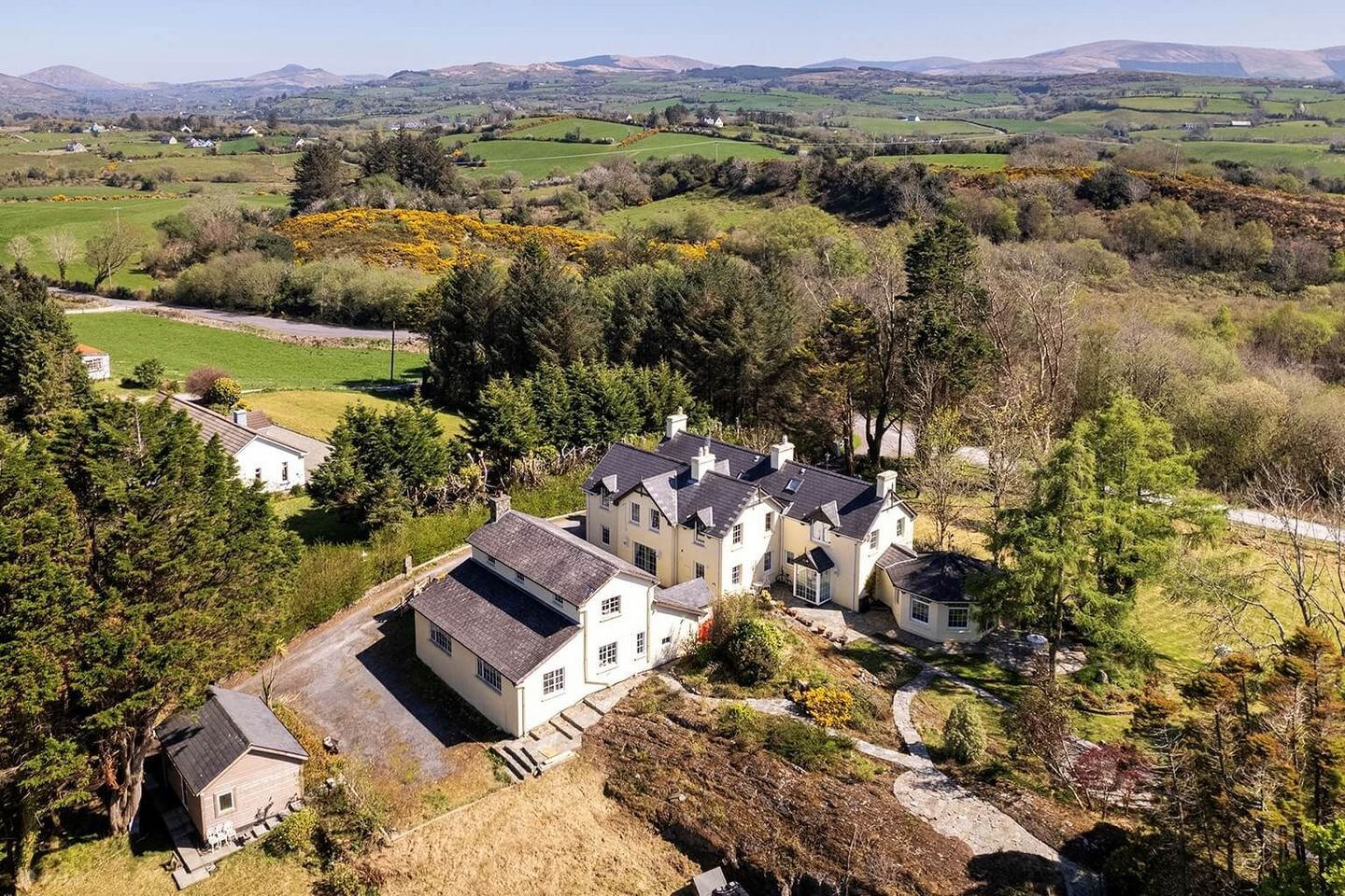 'Two Trees' & 'The Barn', Dromkeal, Ballylickey, Co. Cork, P75YD91