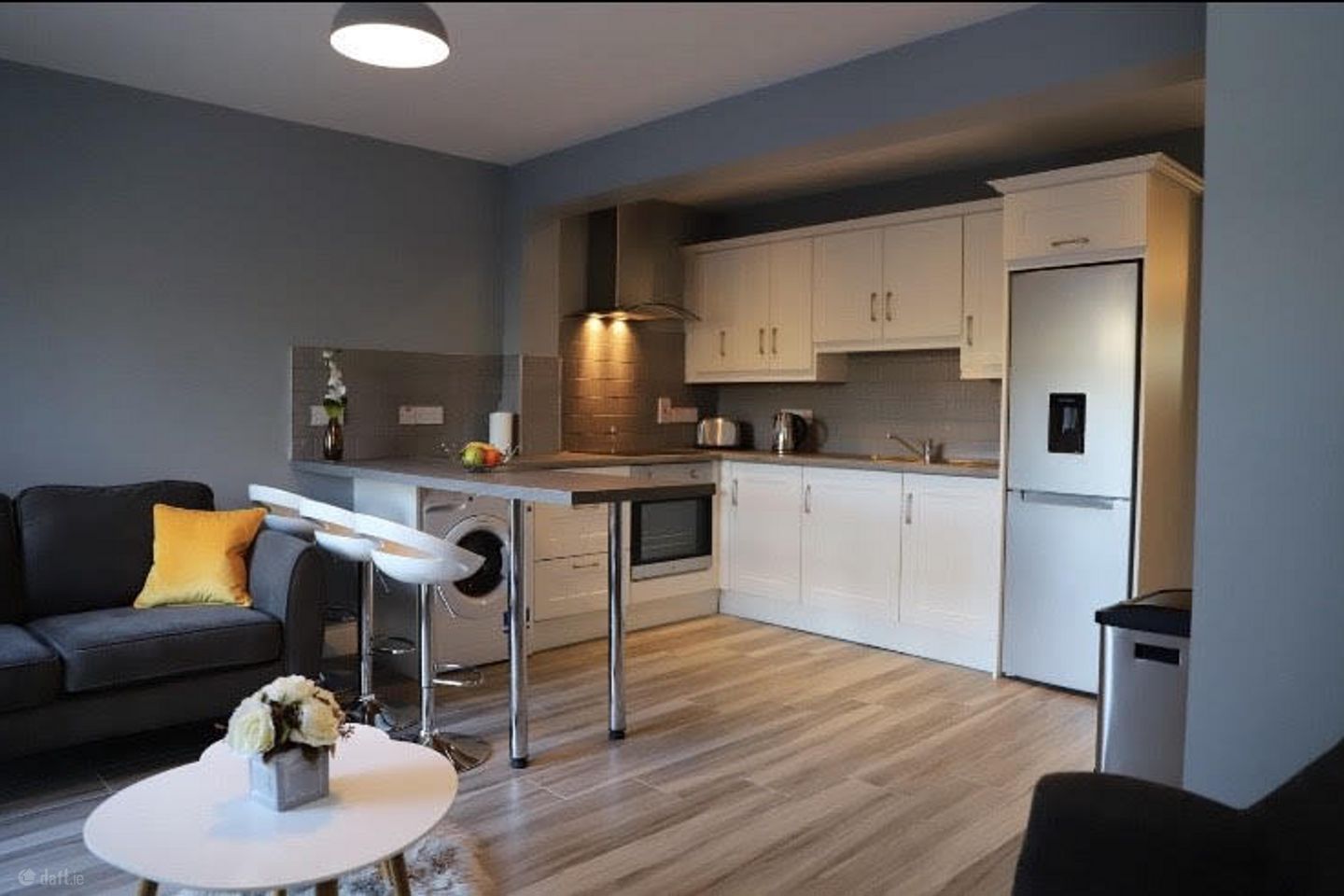 2 Na Fuinseoga, Spring Lane, Dillons Cross, Co. Cork