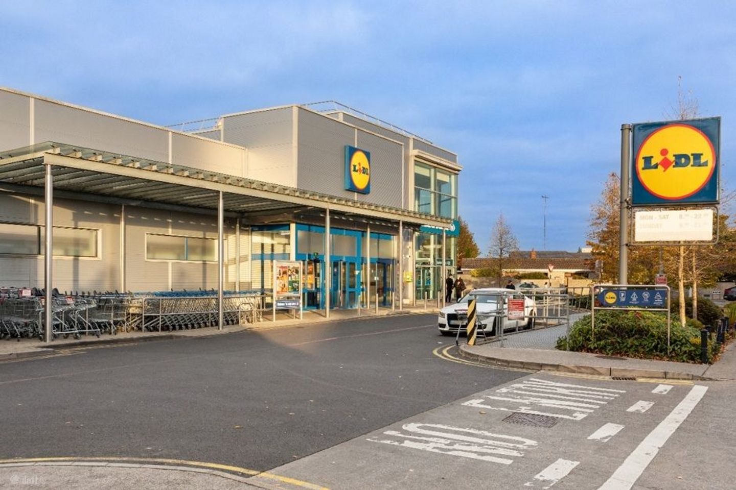 HIGH PROFILE RETAIL REDEVELOPMENT OPPORTUNITY , Deansgrange, Deansgrange, Co. Dublin, A94V103