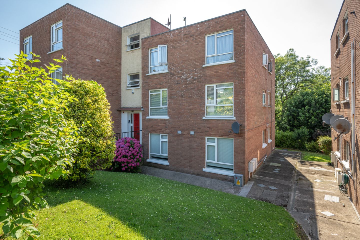 1 Millbrook, Carrigaline Road, Douglas, Cork, T12KT91