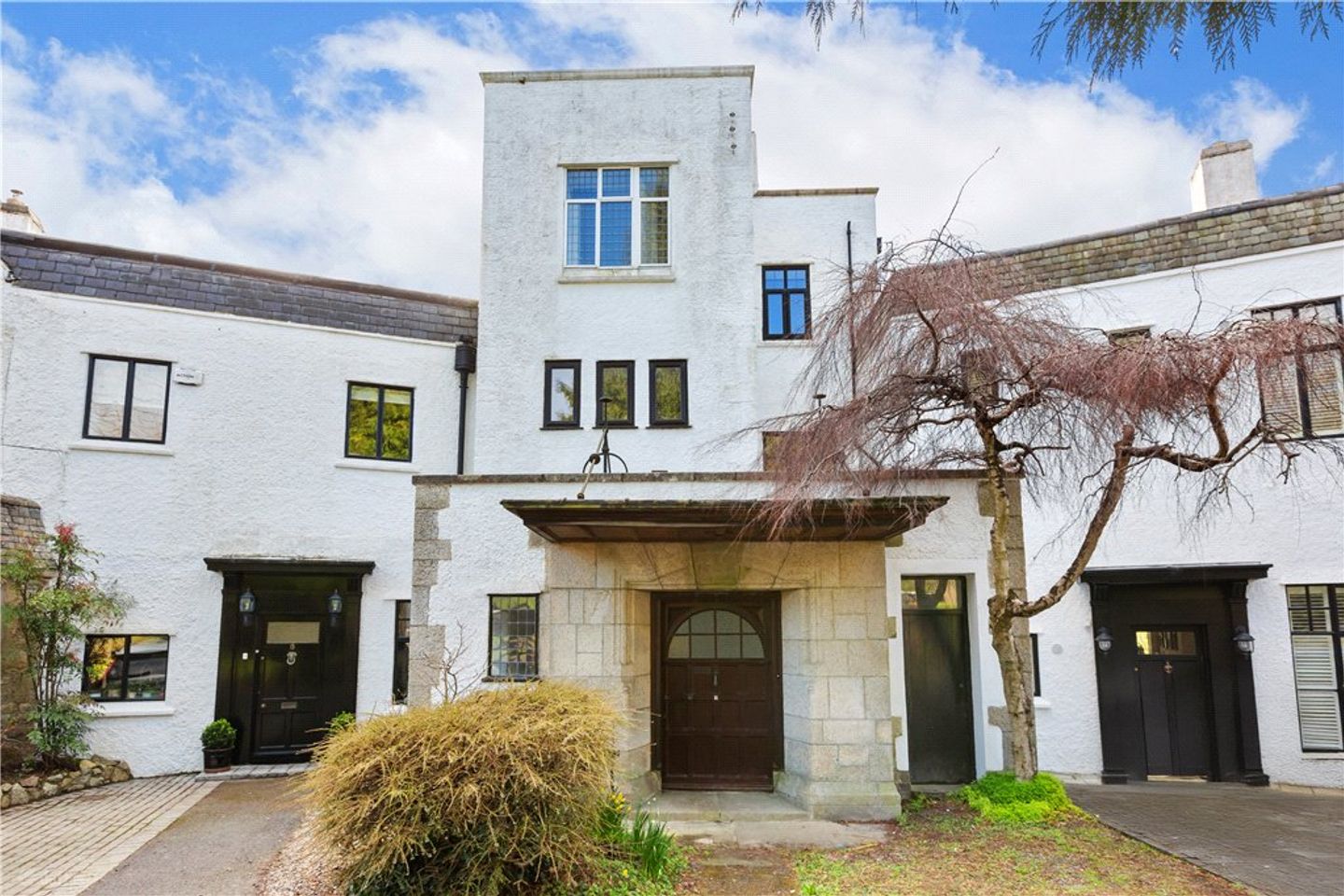 4 Kilteragh Pines, Westminster Road, Foxrock, Dublin 18, D18Y248