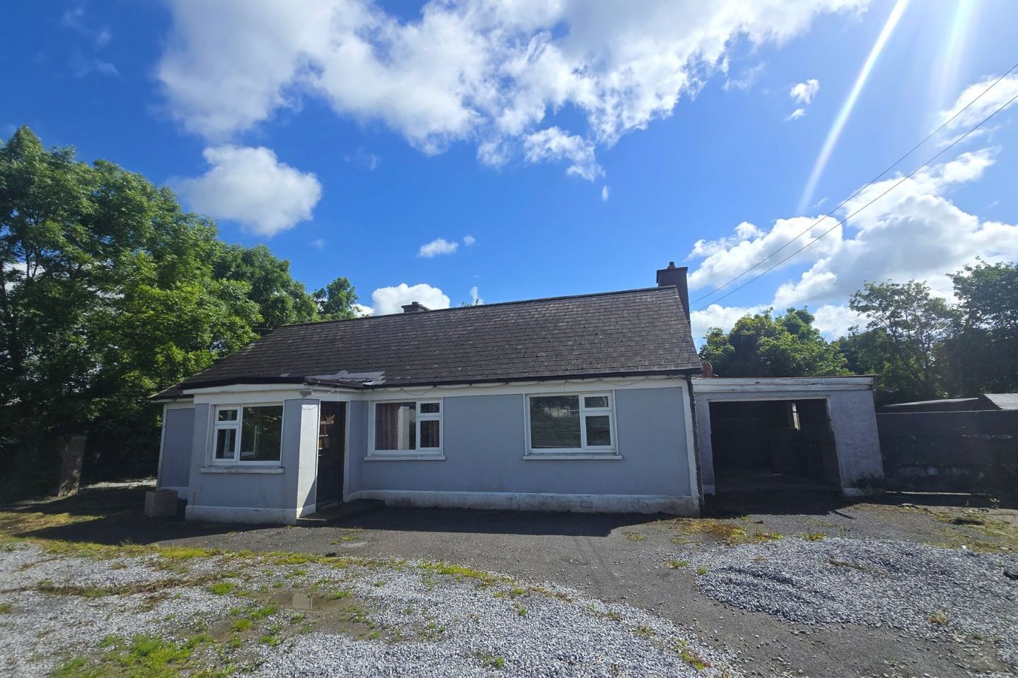 Lochnvar, Broghill Road, Charleville, Co. Cork, P51EK52