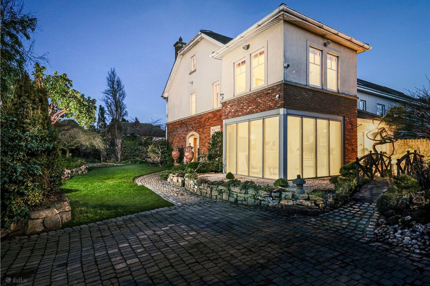 Livadia Lodge, 30 Ailesbury Drive, Donnybrook, Dublin 4, D04E6N4