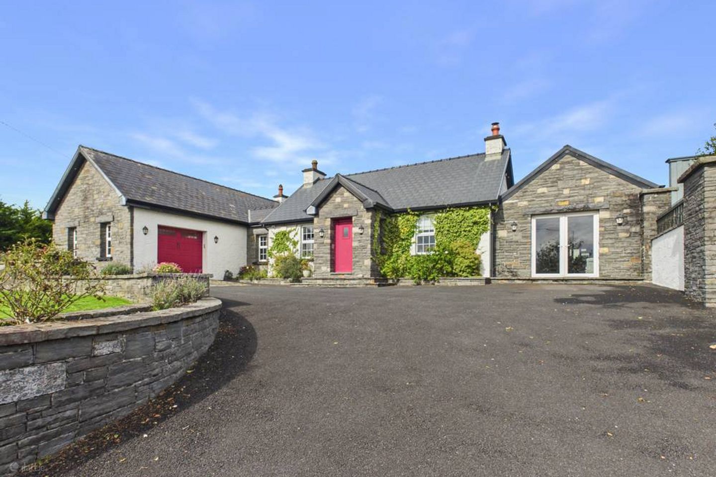 Lahaknock, Kilmaley, Ennis, Co Clare, V95 X9NF