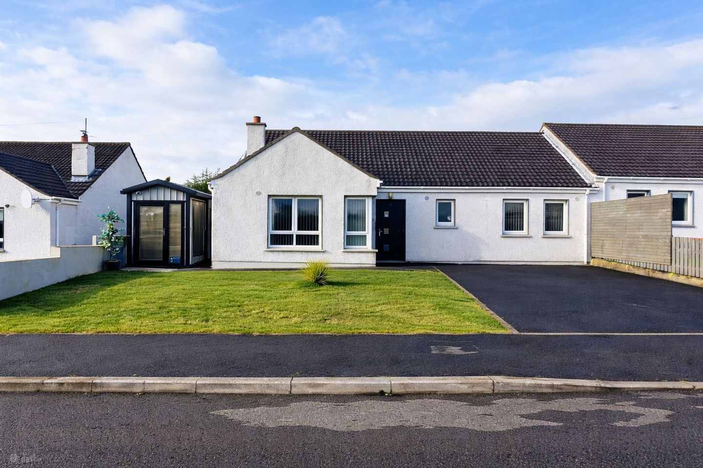 35 Railway Park, Donegal Town, Co. Donegal, F94R6Y4