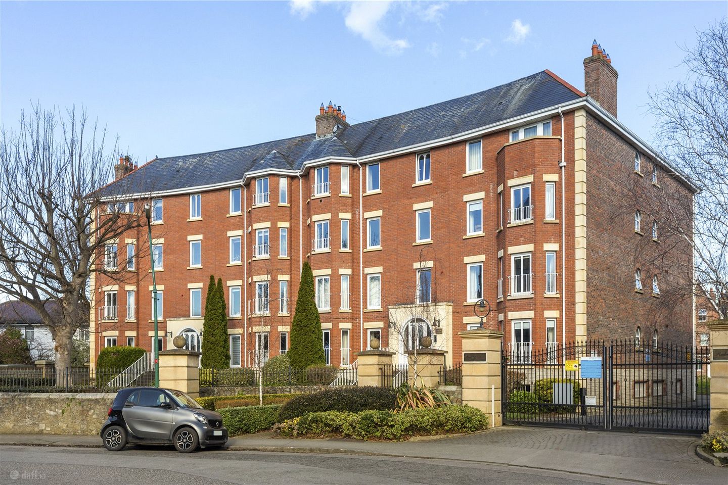 38 Radcliff Hall, St John's Road, Sandymount, Dublin 4, D04F785