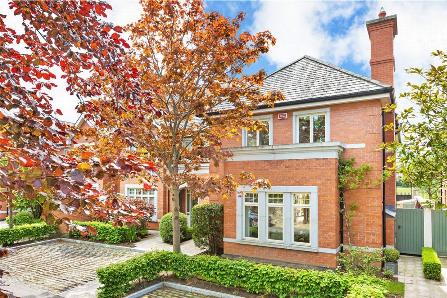 12 Ailesbury Wood, Ailesbury Road, Ballsbridge, Dublin 4