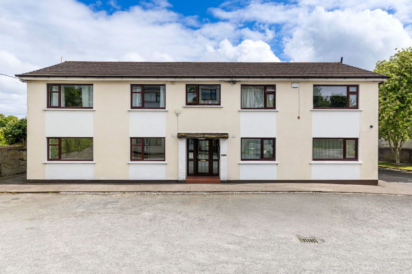 Apartment 2, The Ashley, Grace Park Court, Beaumont, Dublin 9, D09H398