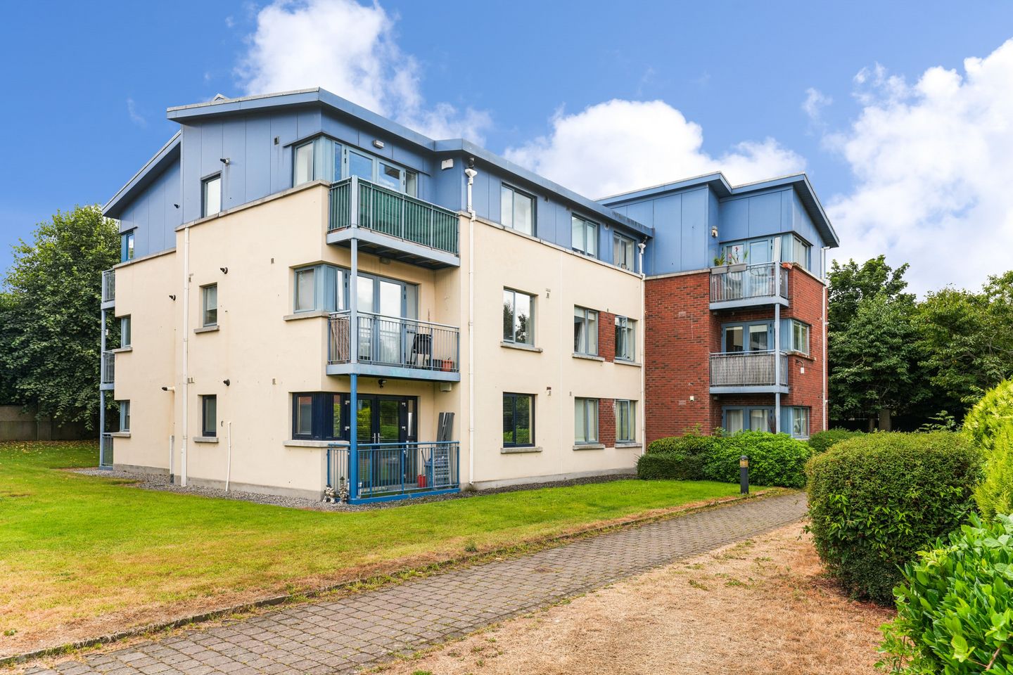 28 The Courthouse, Rathcoole, Co. Dublin