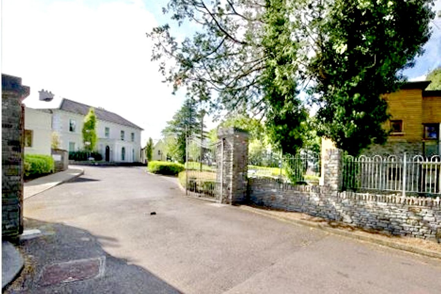 17 Douglas House, Maryborough Hill, Rochestown, Co. Cork