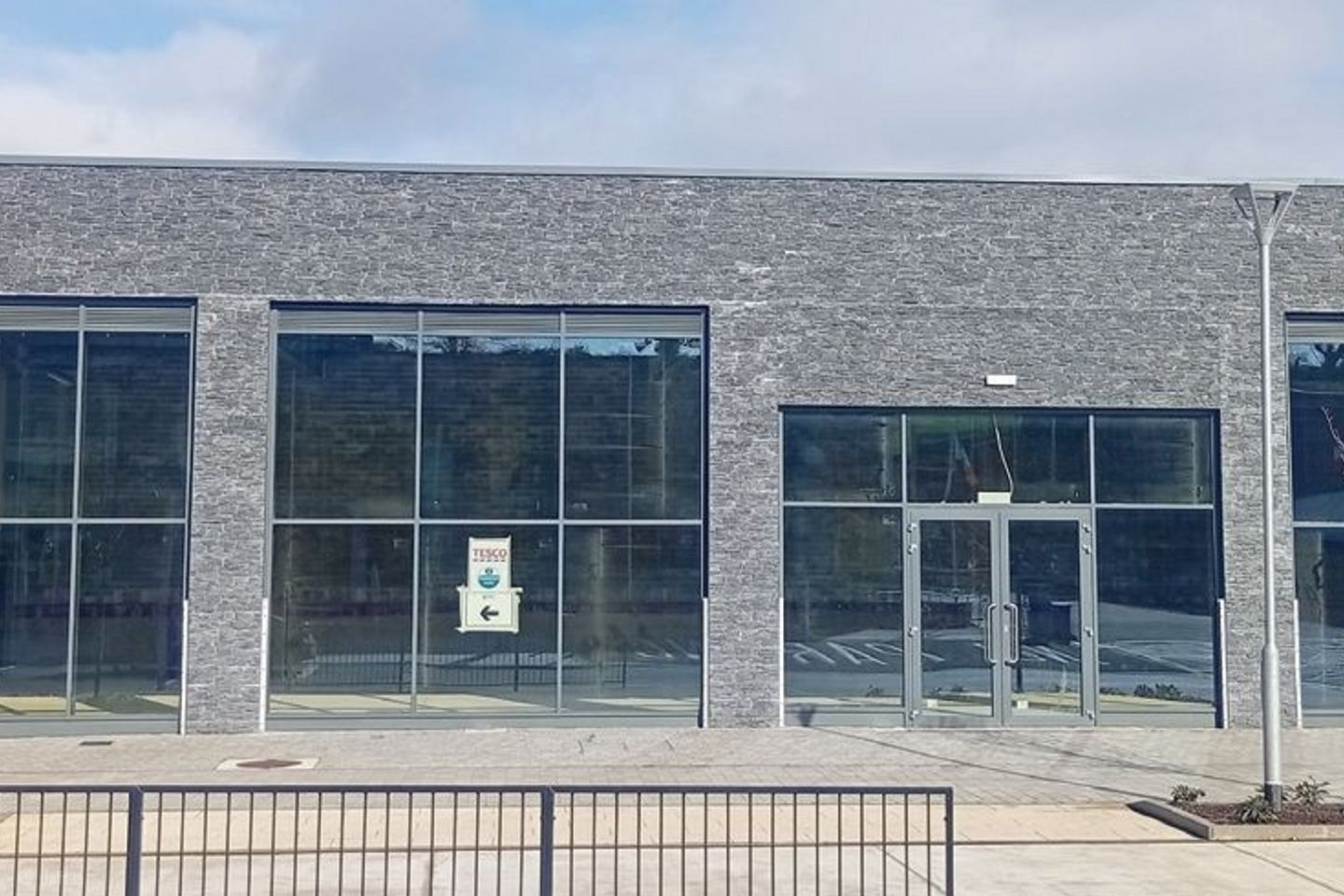 Tesco Superstore, Courthouse Road, Fermoy, Co. Cork