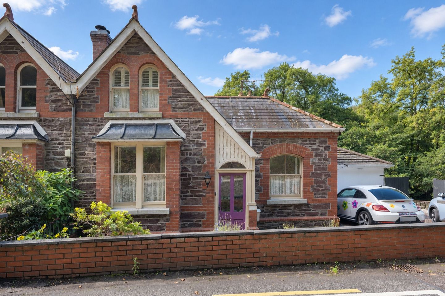 Woodside, Healy's Bridge, Kerry Pike, Co. Cork, T12FWP5