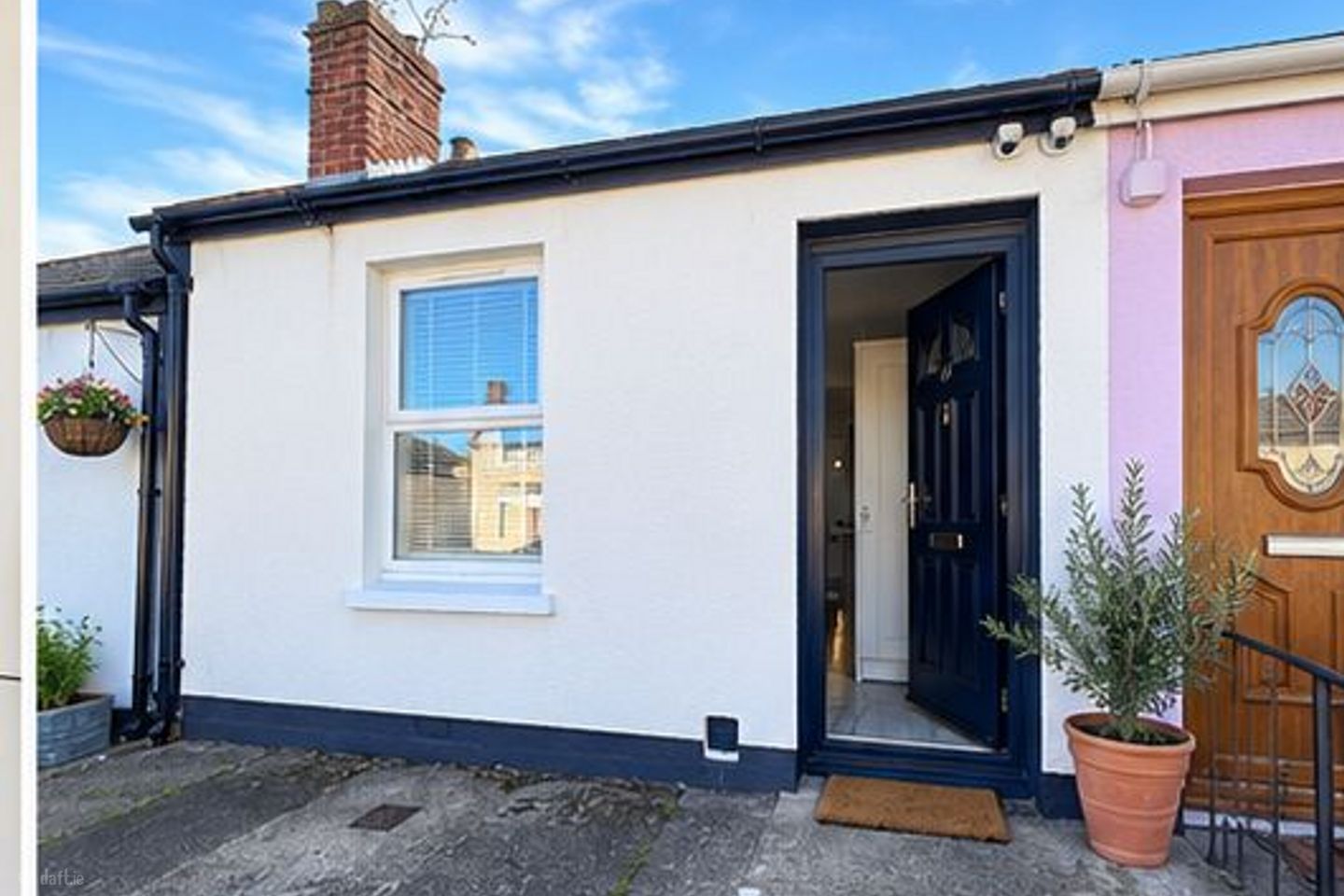 11 Meath Square, Dublin 8