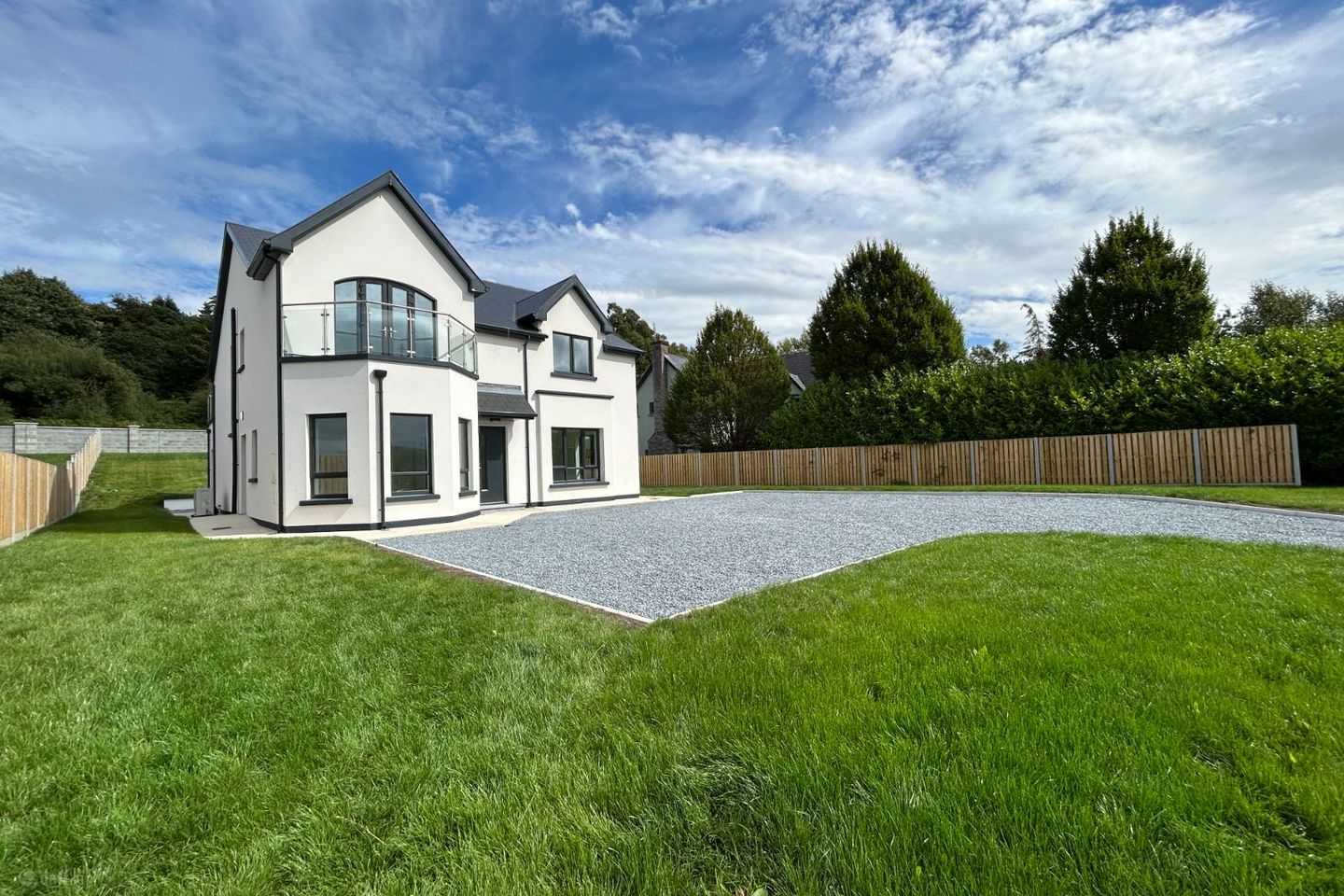 14 Lakeview Heights, Ballina, Co. Tipperary