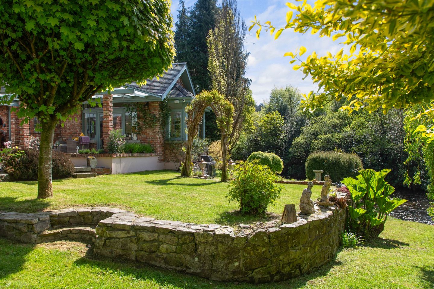 Moon River Cottage, Mill Road, Ballinacarrig Lower, Ballinaclash, A67DK31