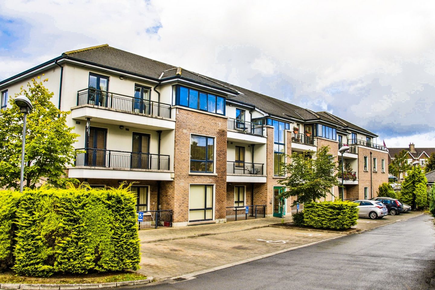Apartment 10, Roscam House, Roscam, Co. Galway