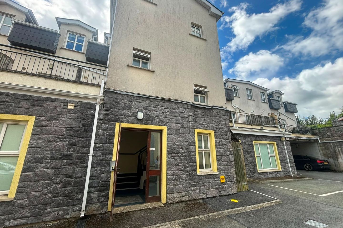 Apartment 10, The Courtyard, Main Street, Dunleer, Co. Louth, A92Y2TE