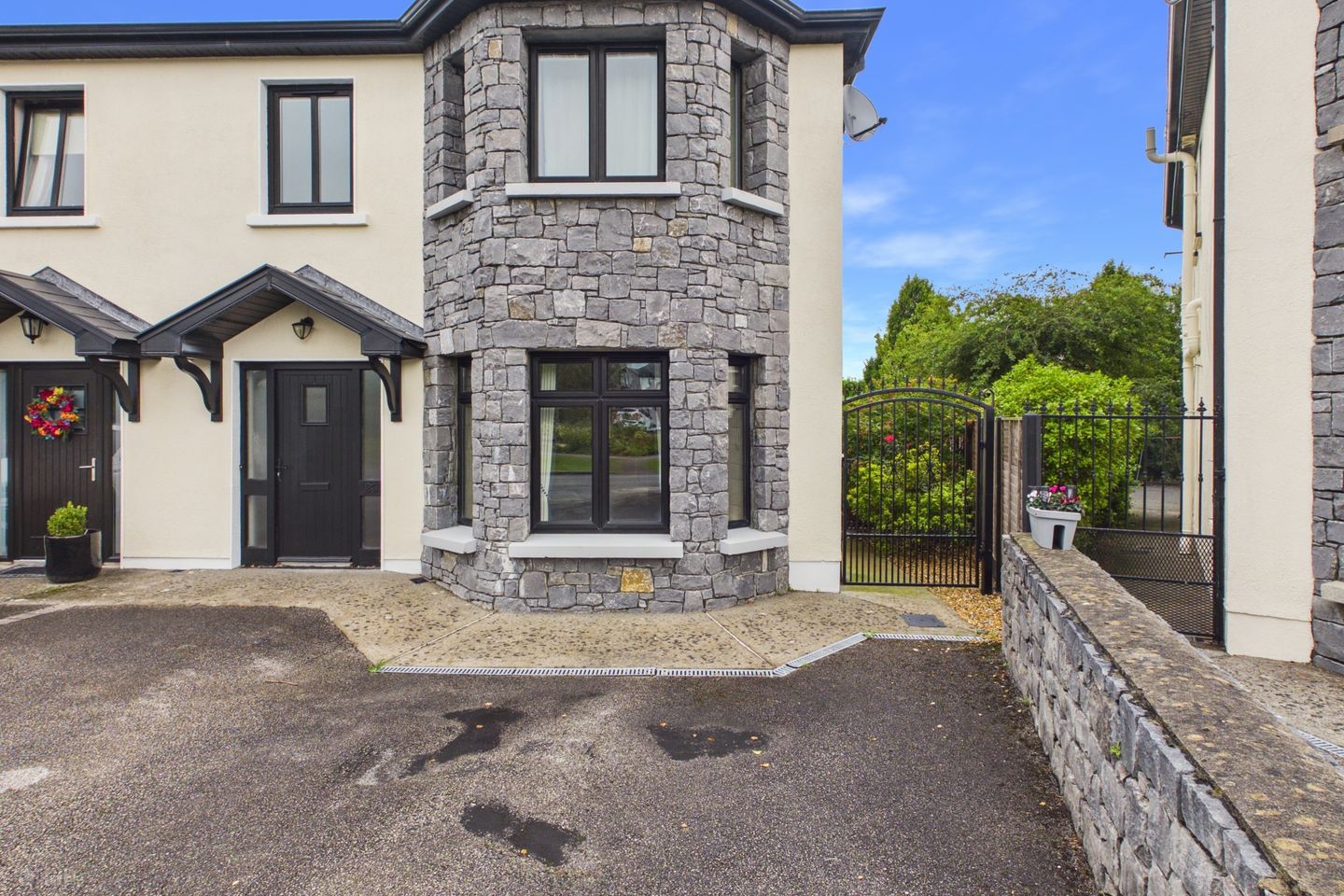 29 Ti na Ri, Loughrea, Co. Galway, H62F677