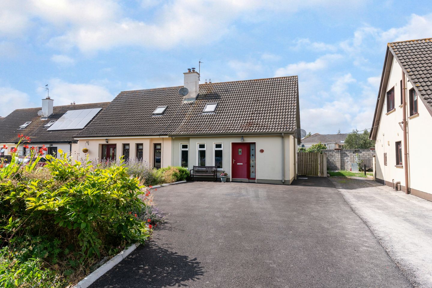 47 White Castle Lawn, Athy, Co. Kildare, R14E095