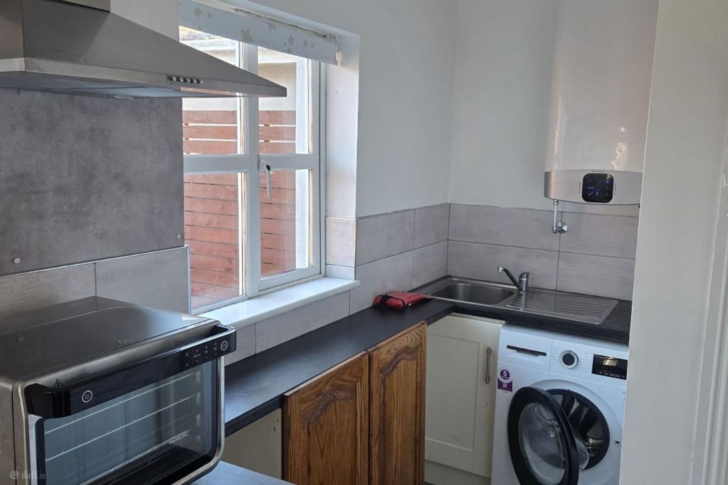 Studio to rear 38 Oak Rise, Royal Oak, Dublin 9