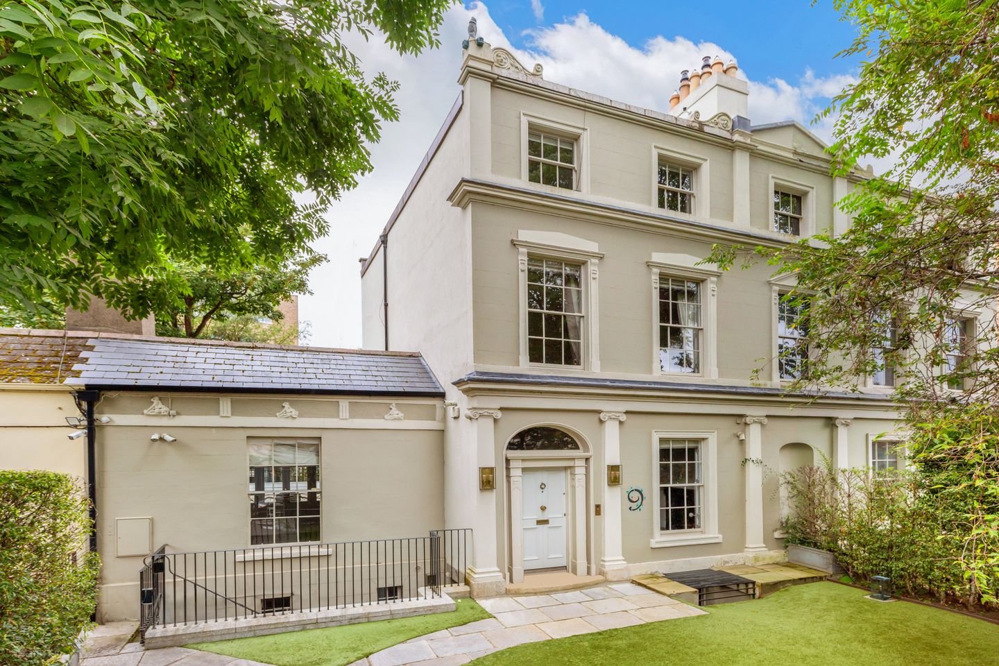 9 Harcourt Terrace, Dublin 2, D02F677