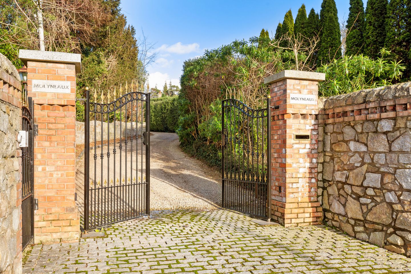 Molyneux, Church Road, Killiney, Co. Dublin, A96HX92