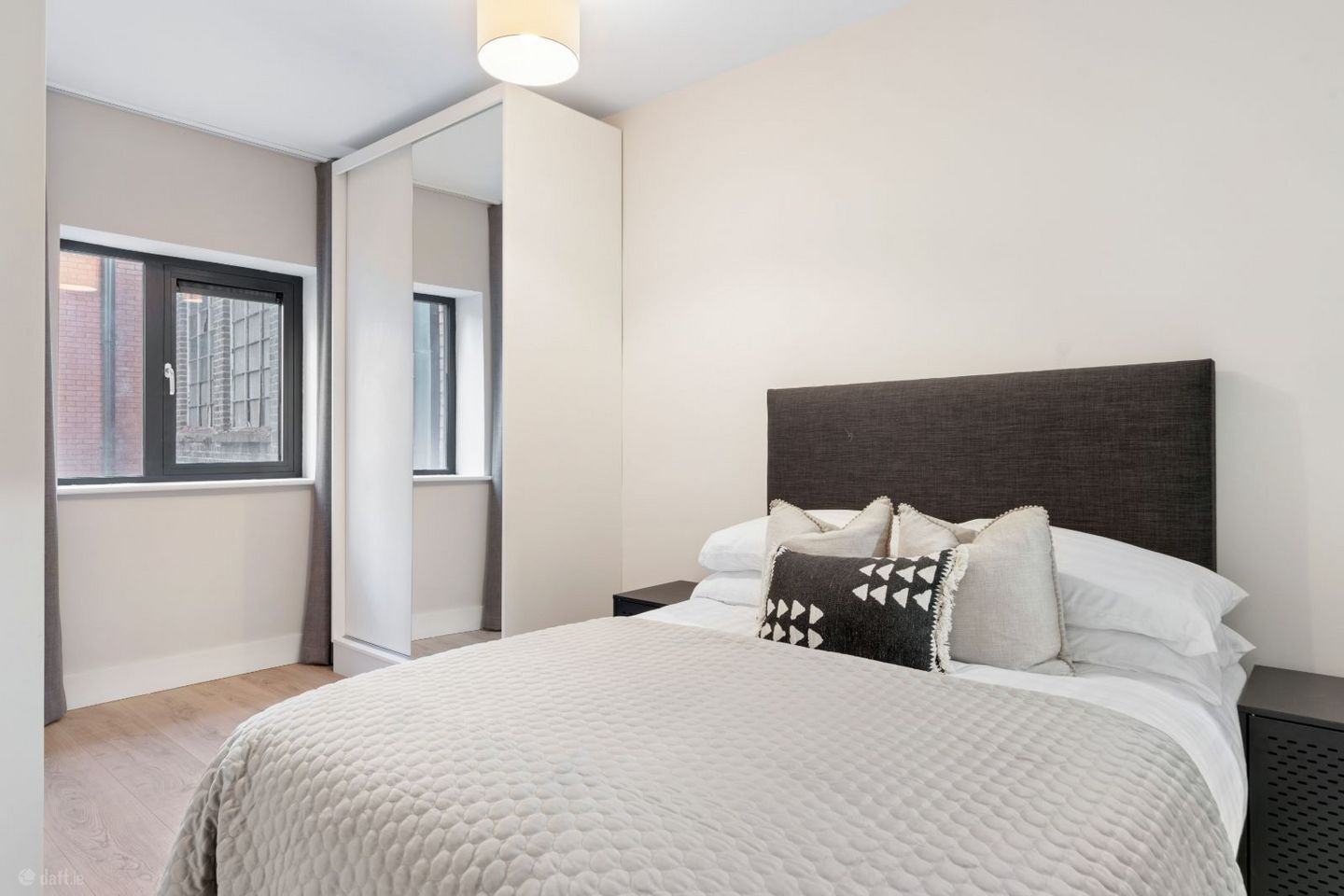 Apartment 17, Grand Canal Place, Dublin 2