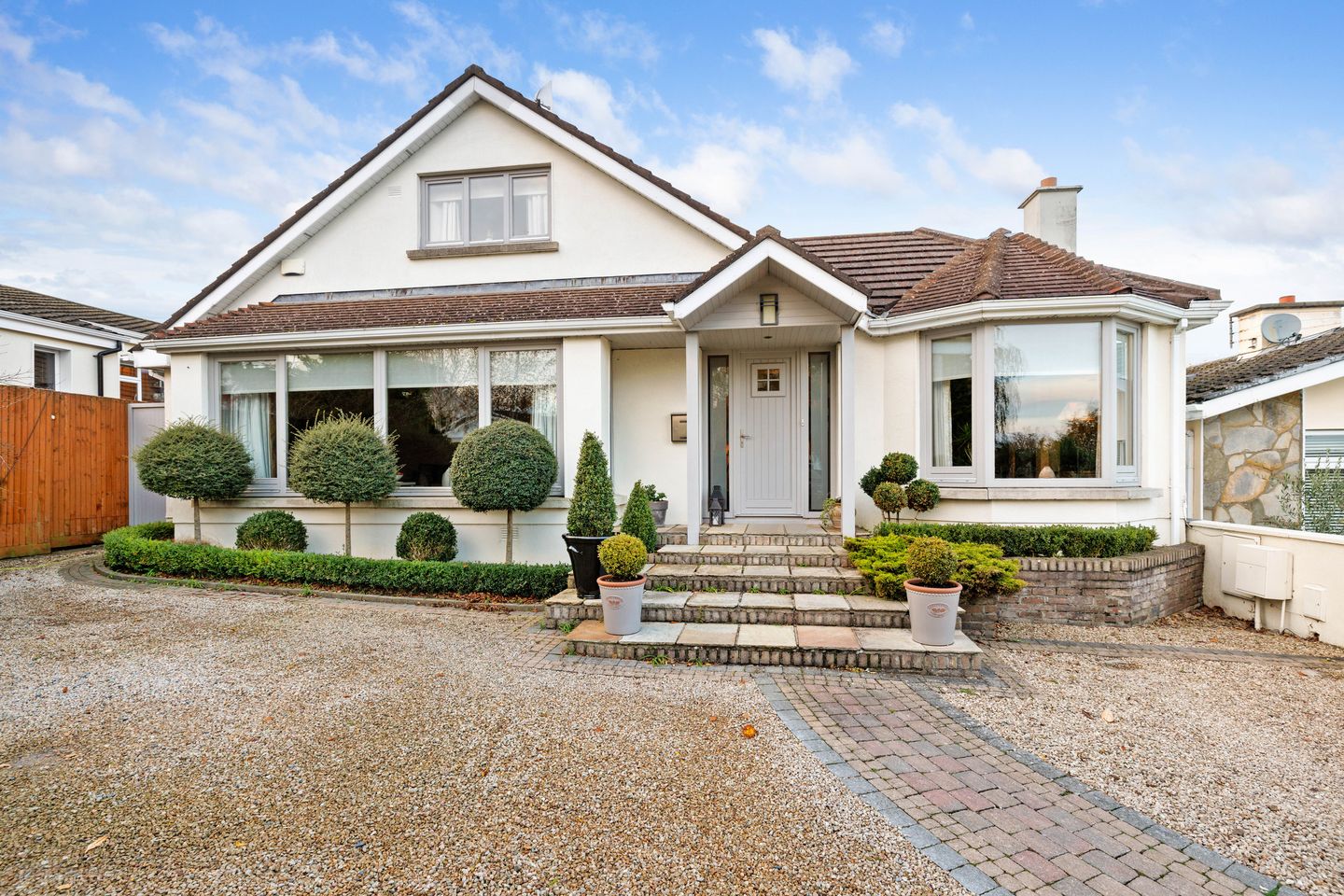 Sarida, 3 Knocksinna Crescent, Foxrock, Dublin 18, D18E8N9