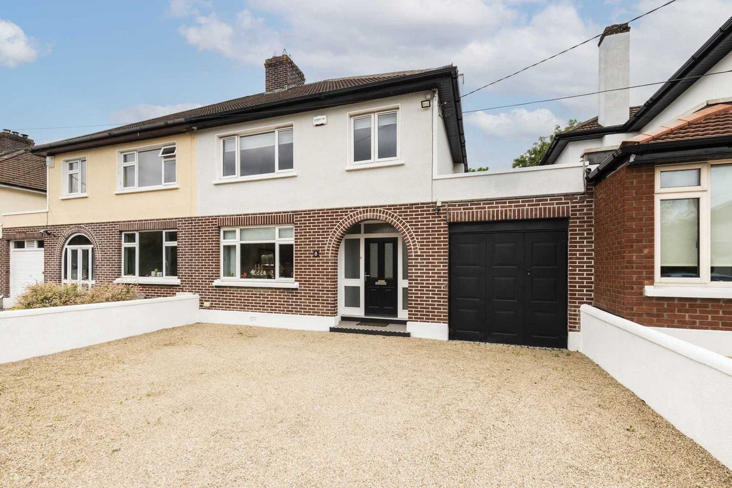 8 Woodbrook Park, Templeogue, Dublin 16, D16AX59