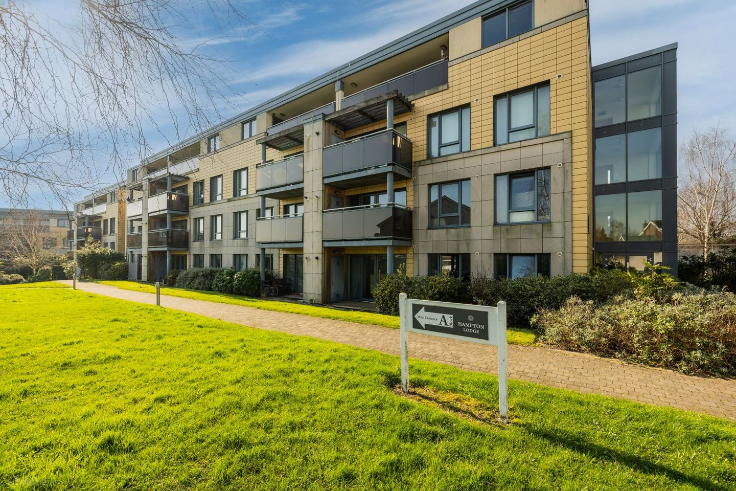 Apartment 213, Block A, Hampton Lodge, Grace Park Road, Drumcondra, Dublin 9, D09YV34