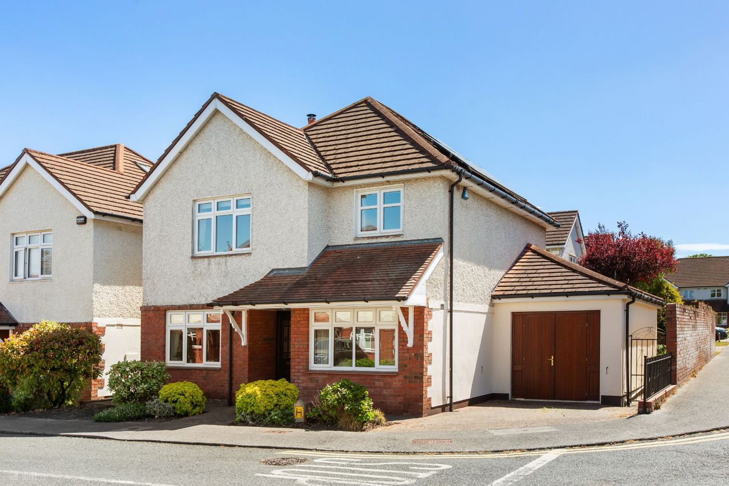  41 Hampton Park, Saint Helen's Wood, Booterstown, Co. Dublin, A94X044