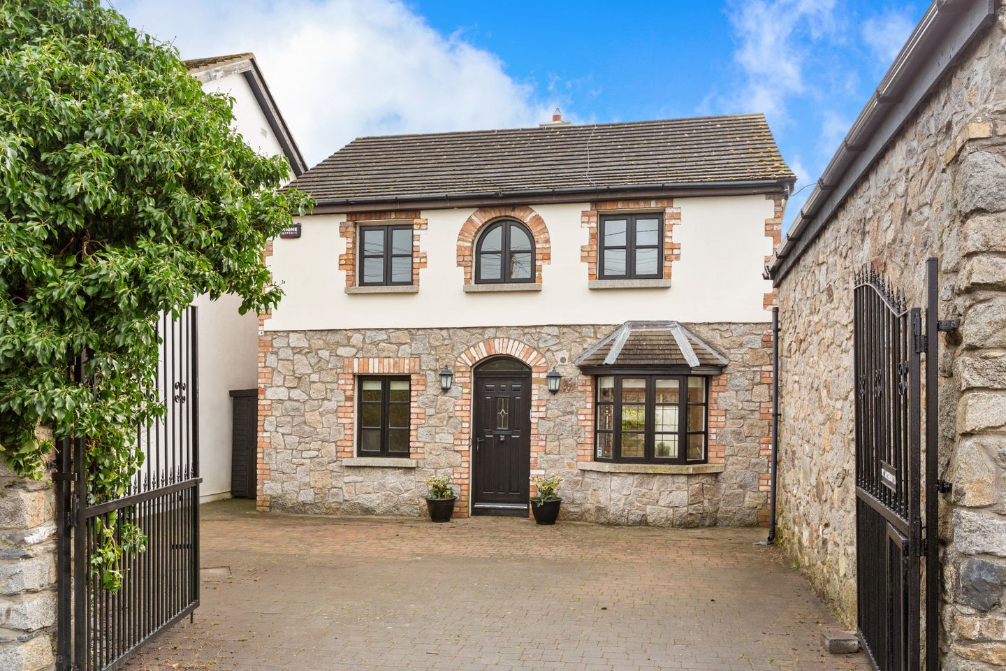 St Anthony's, Grotto Avenue, Booterstown, Co. Dublin, A94V0C1