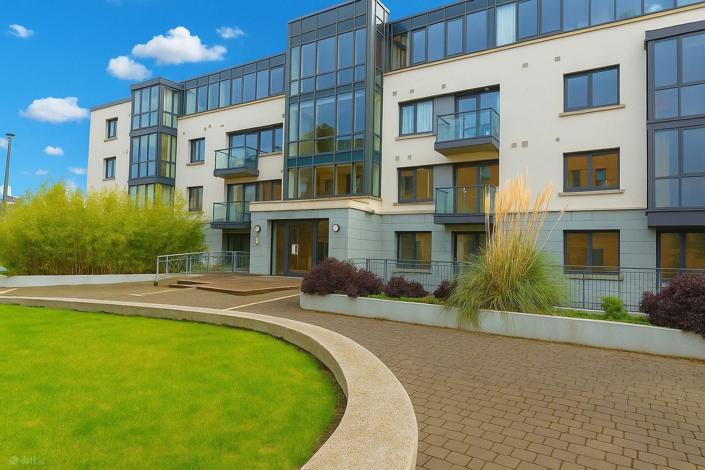 Parkgate Place, Parkgate Street, Dublin 8