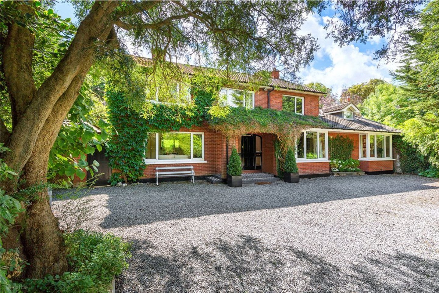 1 Brookfield, Mount Merrion Avenue, Blackrock, Co. Dublin
