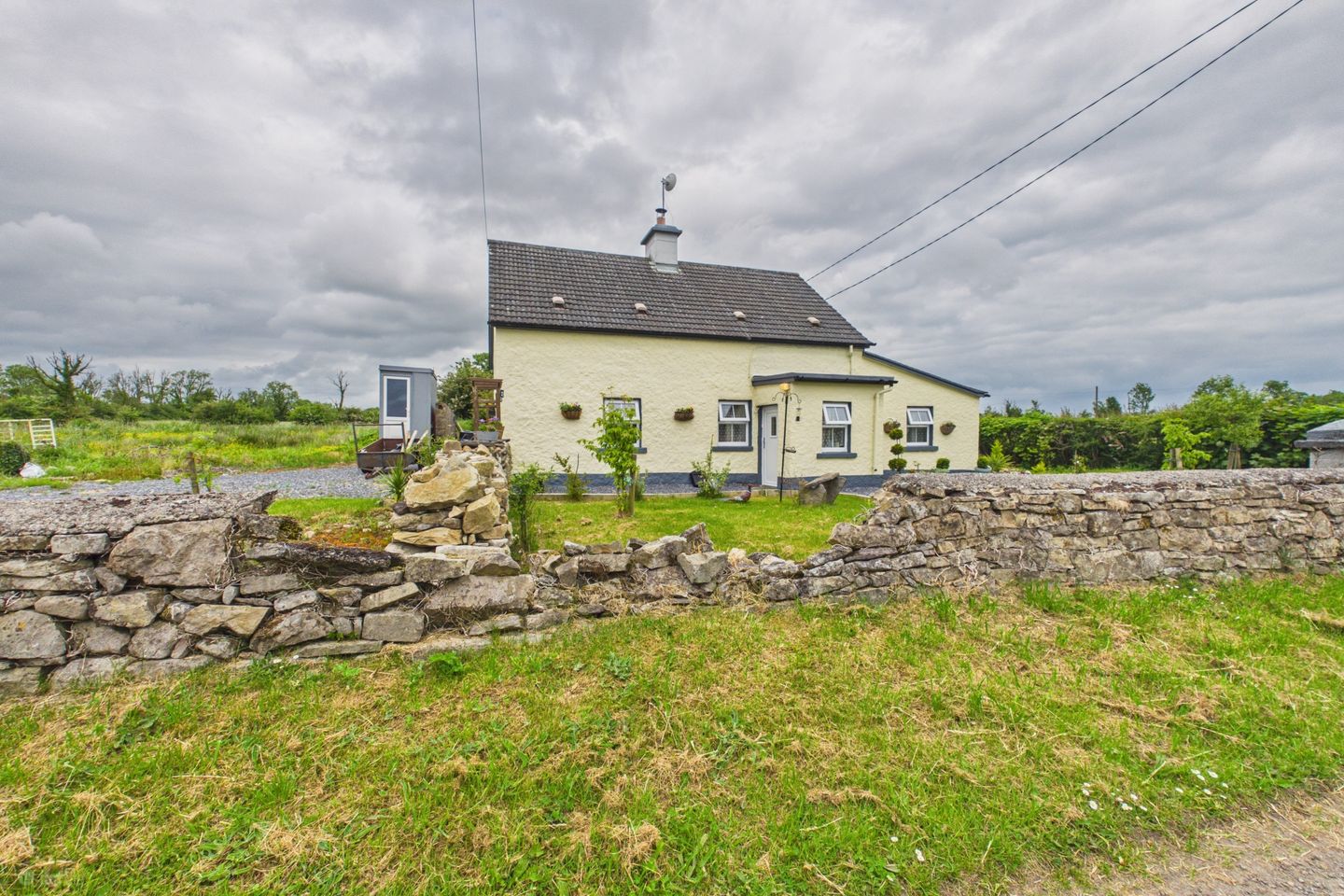 Cloonkeen, Newbridge, Ballinasloe, Co. Galway, H53YH27