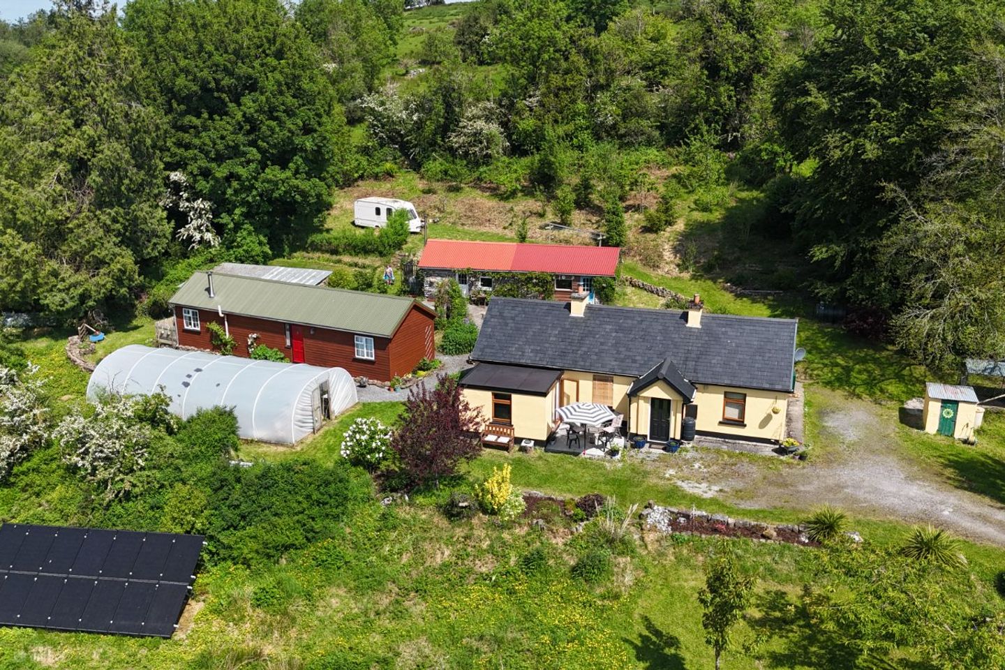 Derreenatawy, Ballyfarnon, Boyle, Co. Roscommon, F52VK71
