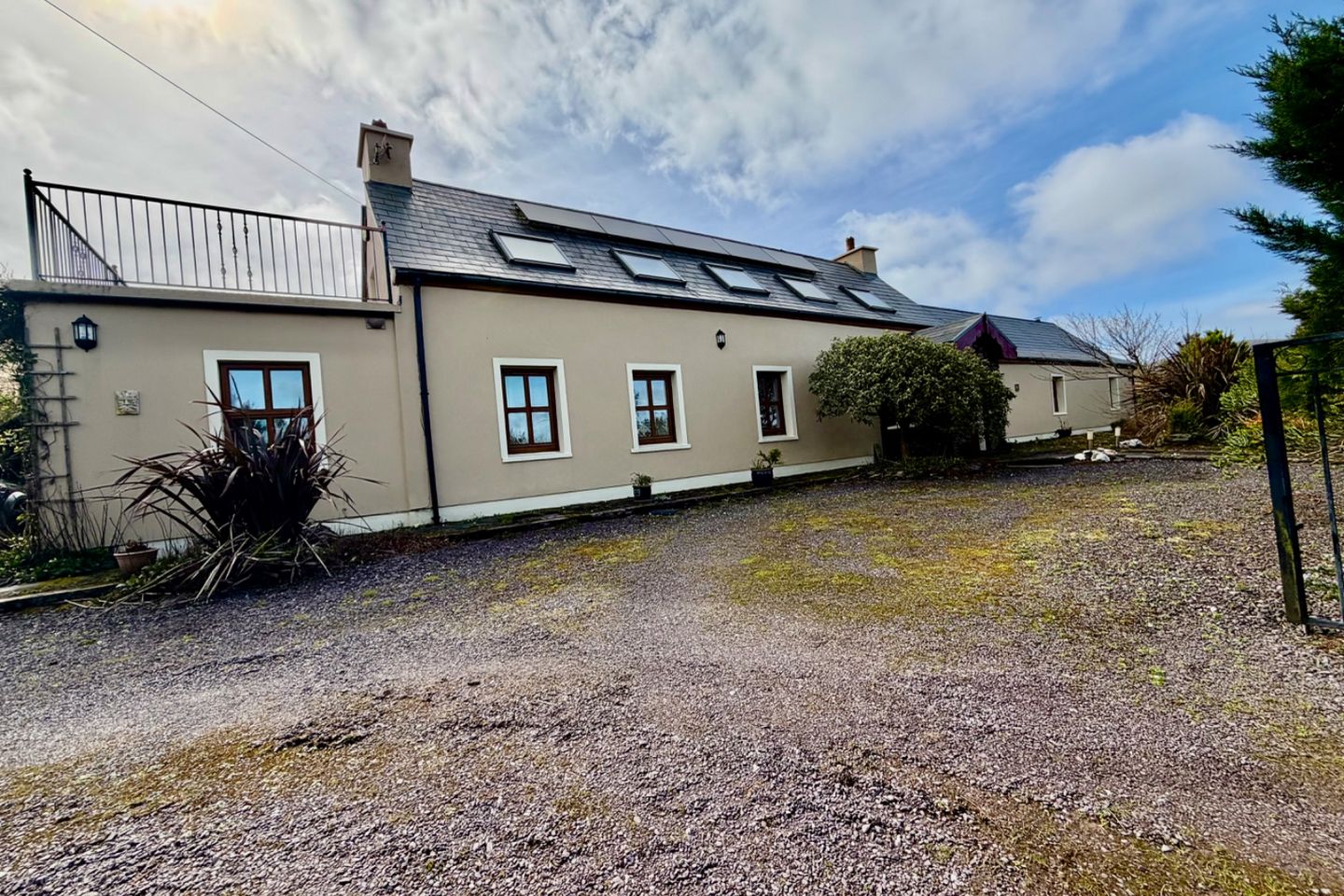 Lateeve Beg, Ballyferriter, Ballineanig, Co. Kerry, V92C5C9