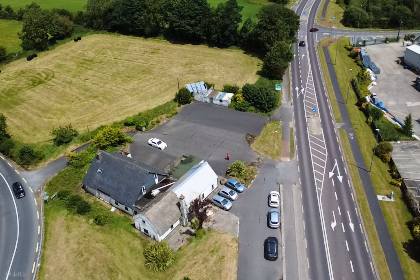 Renowned Licenced Premises, & Attached House, Carroll's Cross, Ballyshunnock, Co. Waterford, X42F650