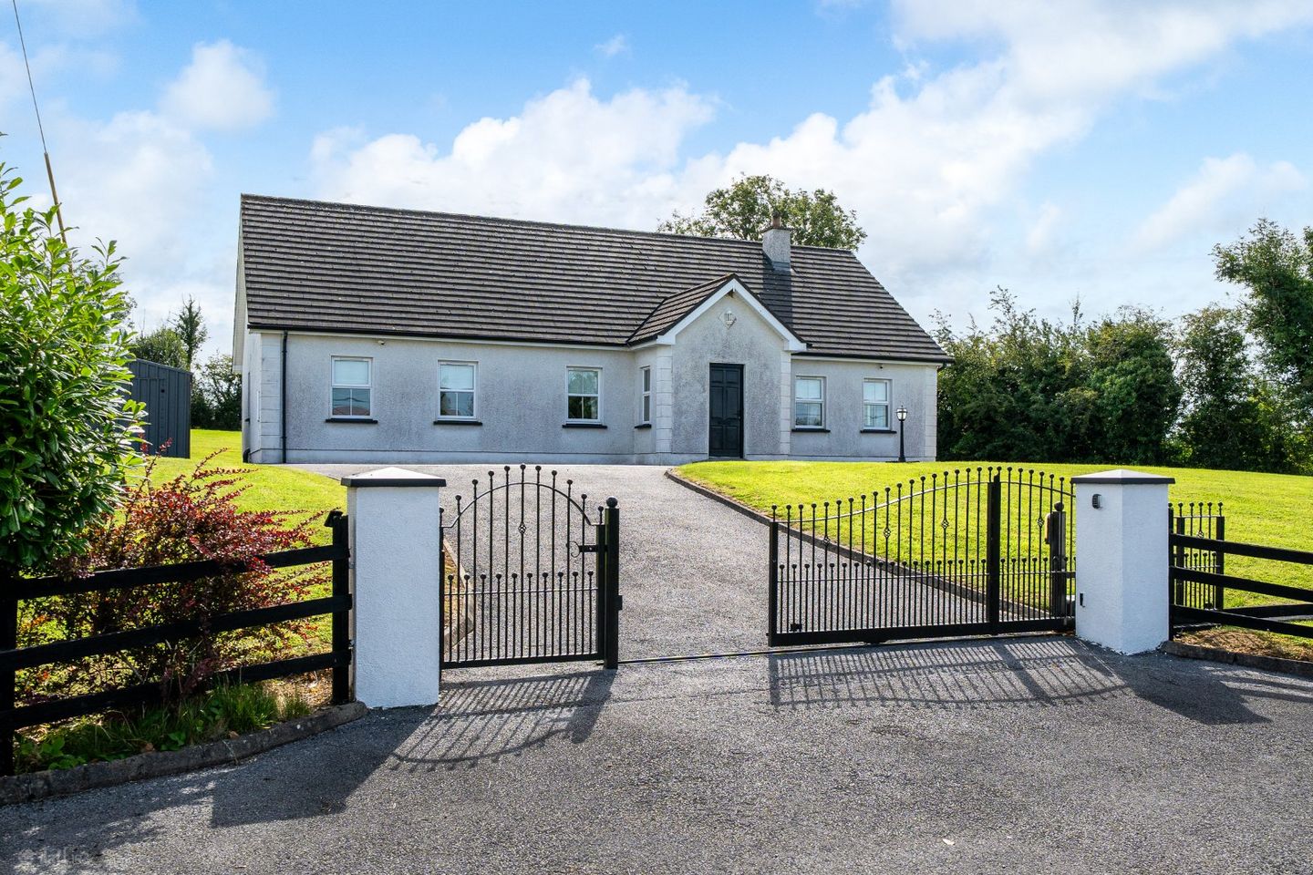 Slattamore, Kilglass, Co. Roscommon, F42N567