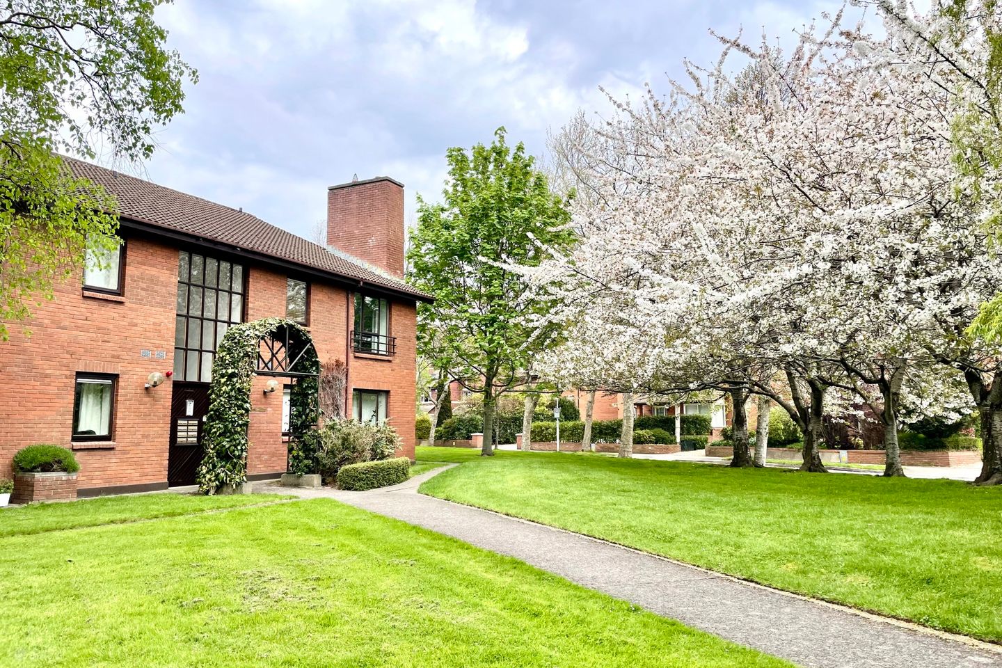 8 The Parklands, Castleside Drive, Rathfarnham, Dublin 14, Dublin 14, D14V295