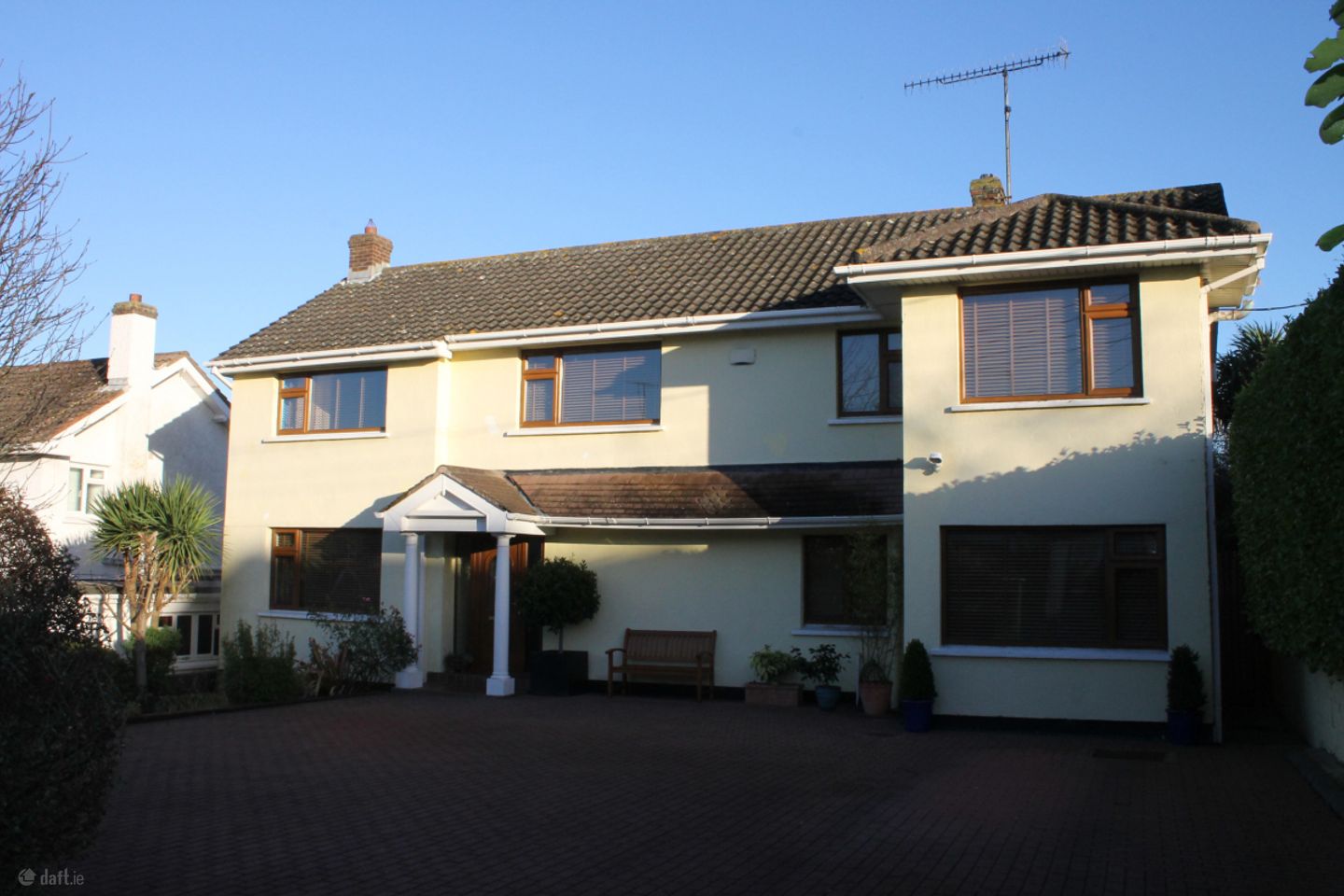 8 Grove Avenue, Malahide, Co. Dublin