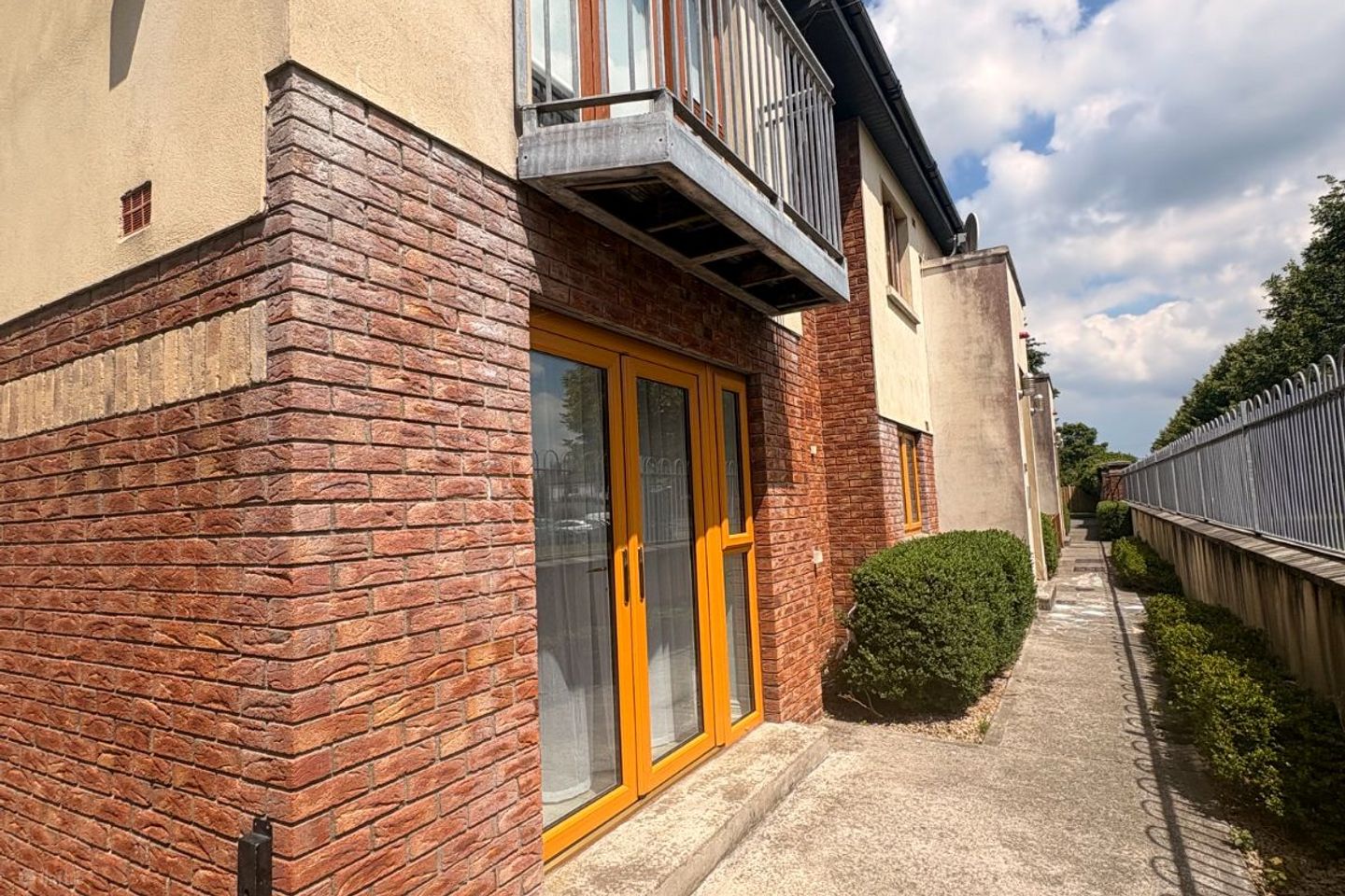 Apartment 13, Saint Maelruan'S Courtyard, Oldbawn, Dublin 24