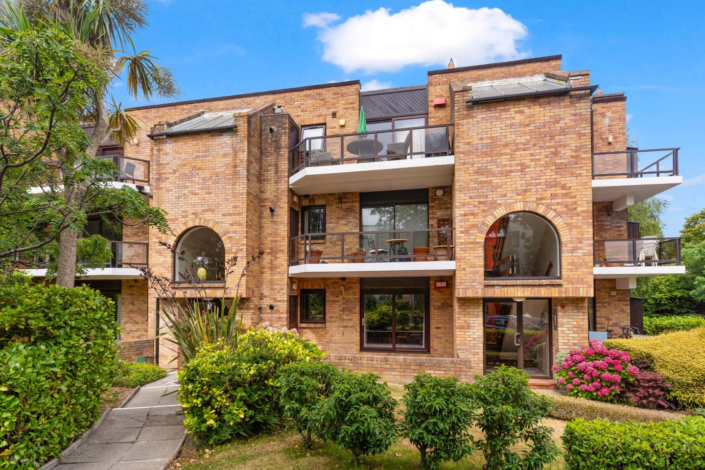 143 The Elms, Mount Merrion Avenue, Blackrock, Co. Dublin, A94H902