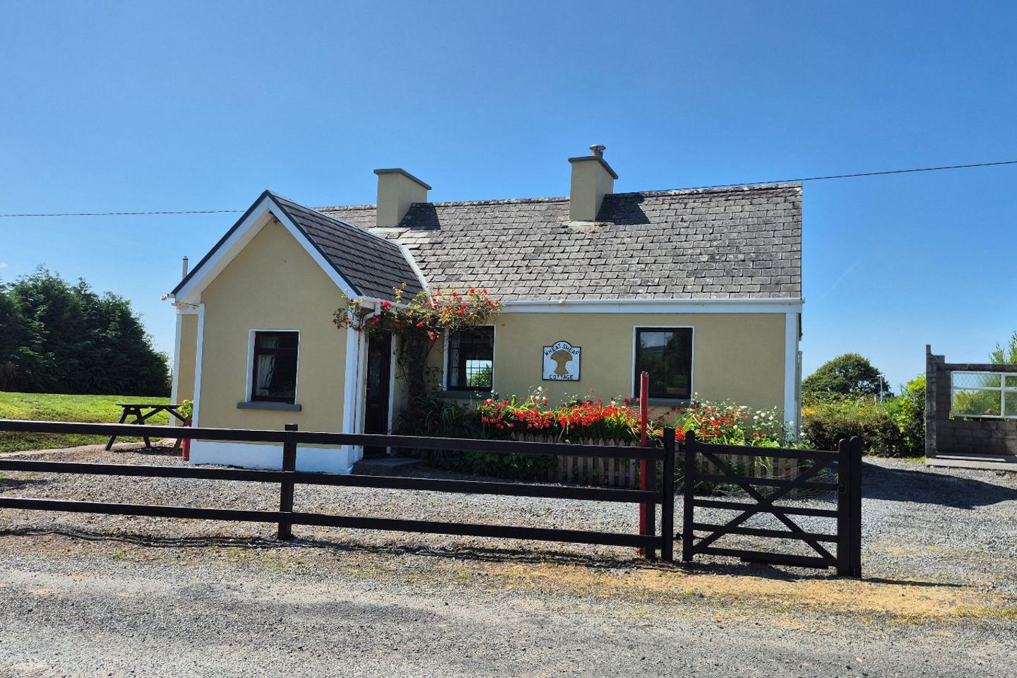 Wheat Sheaf Cottage, Derrycallan South, Gort, Co. Galway, H91N80E
