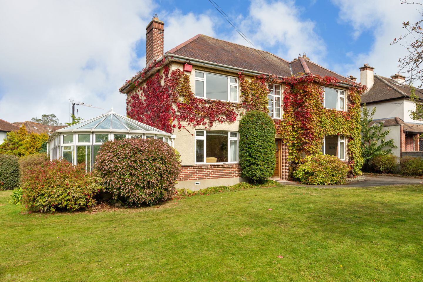 2 Hillside Drive, Castle Park, Rathfarnham, Dublin 14, D14C983