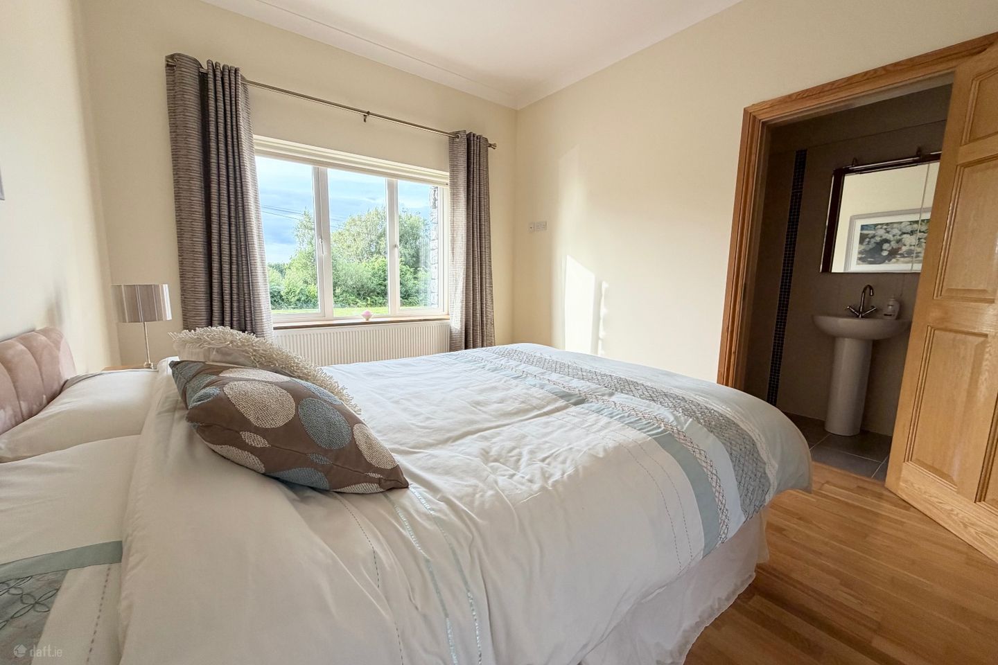 Rooms for Rent: Magherabeg, Oughterard, Galway, Moyvoon, Co. Galway