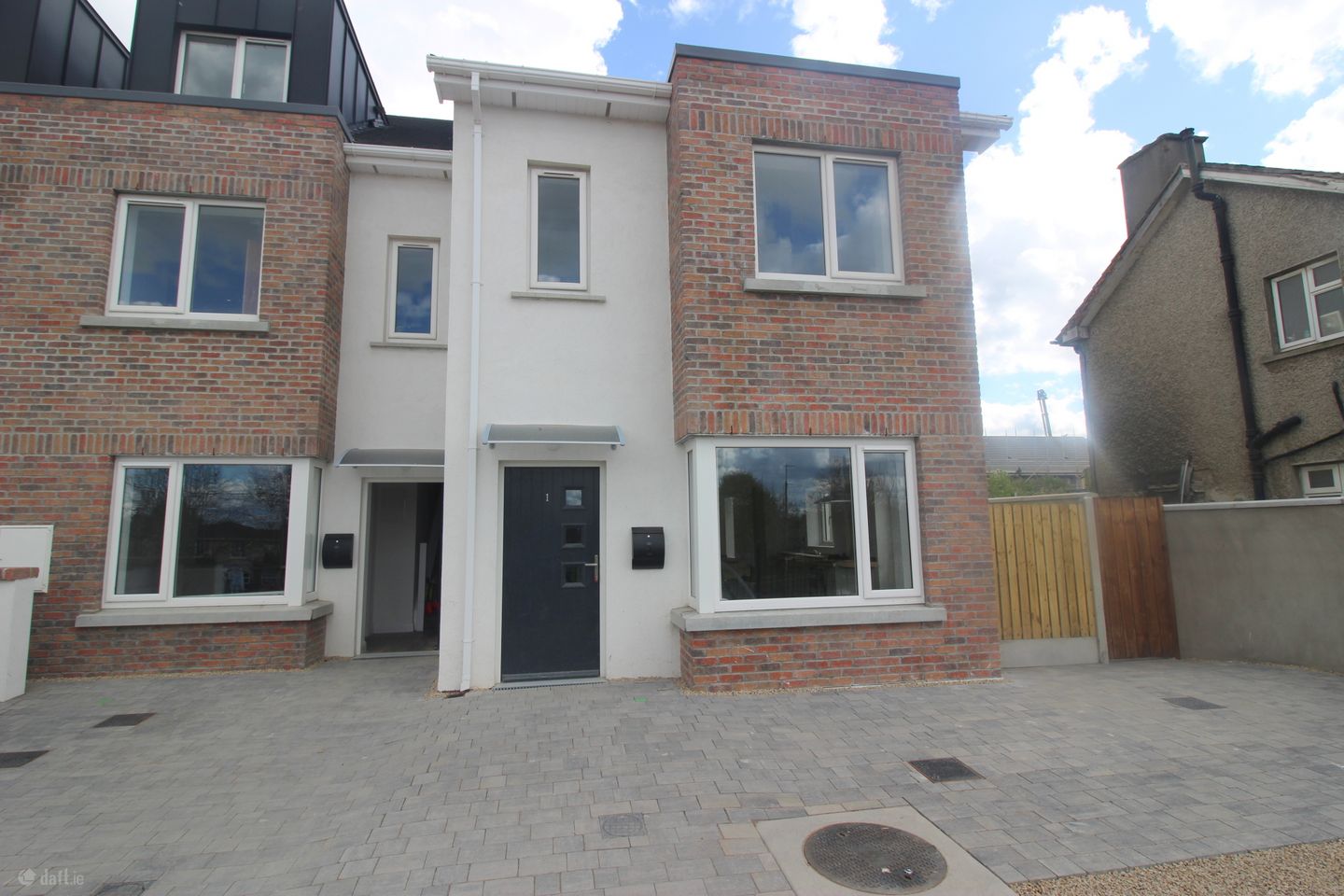 1 Catalpa Terrace, Newbridge Road, Naas, Co. Kildare