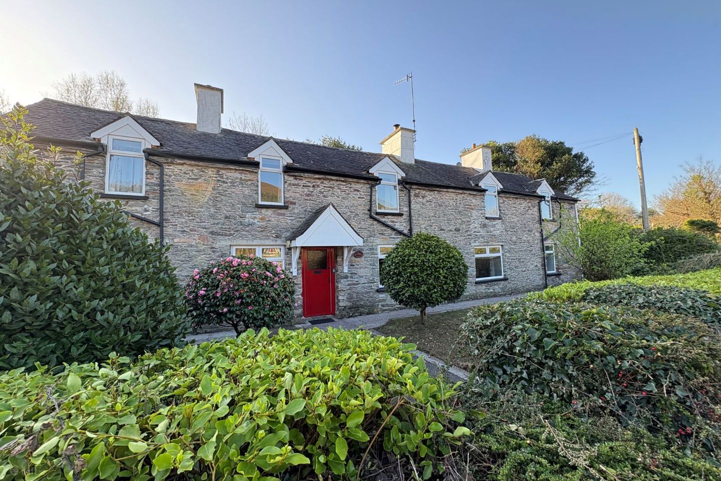 Yew Tree Cottage, Coolroe Lower, Glenbeigh, Co. Kerry, V93F9F4