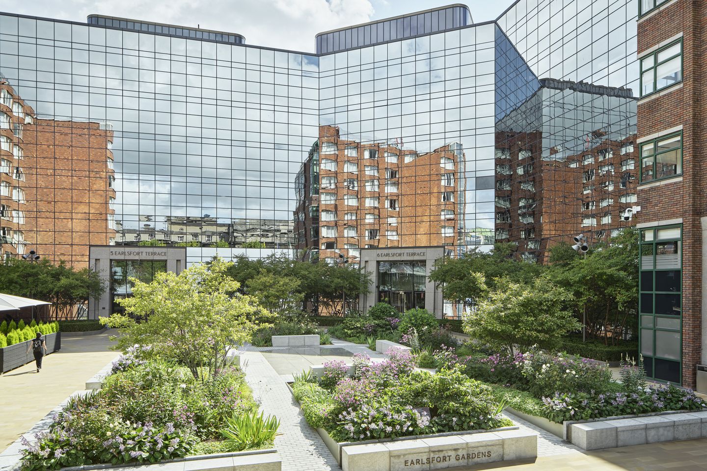 6 Earlsfort Terrace, Dublin 2