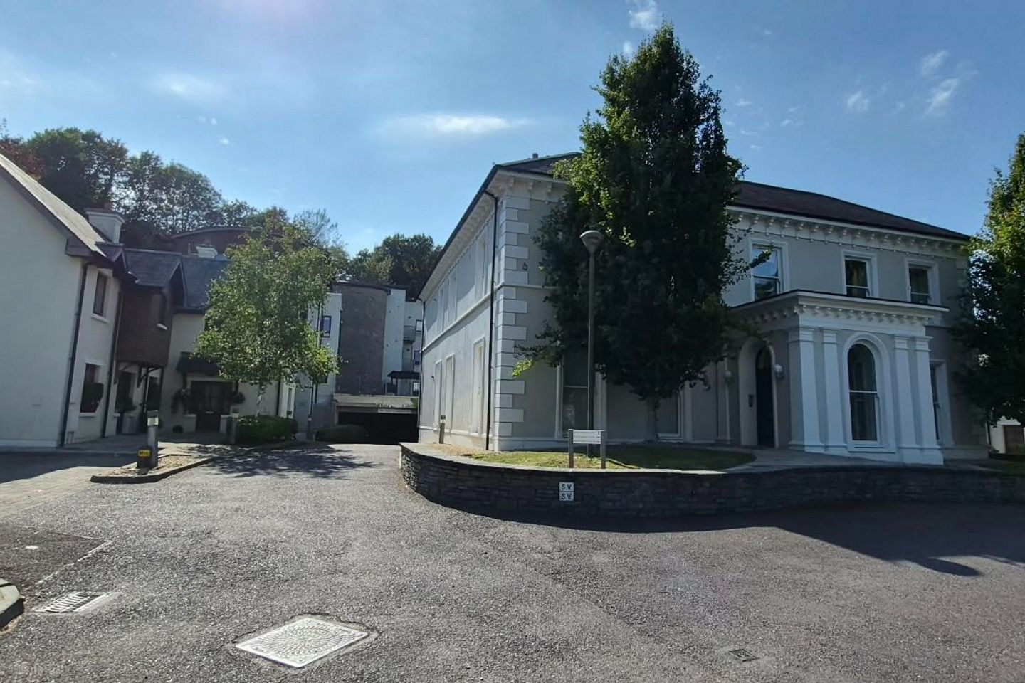 27 Douglas House, Maryborough Hill, Rochestown, Co. Cork